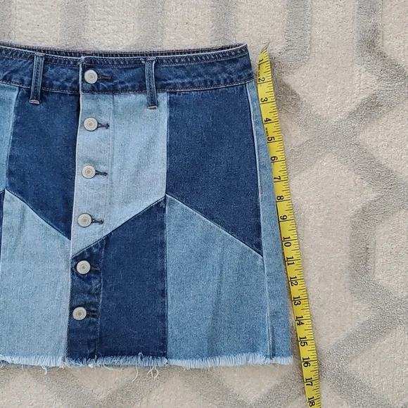 AEO Hi Rise Festival Patchwork Denim Skirt - Picture 5 of 9